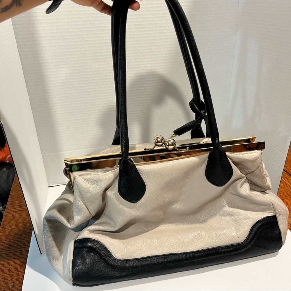 Emma Fox Black and Cream Shoulder Bag with Structured Design